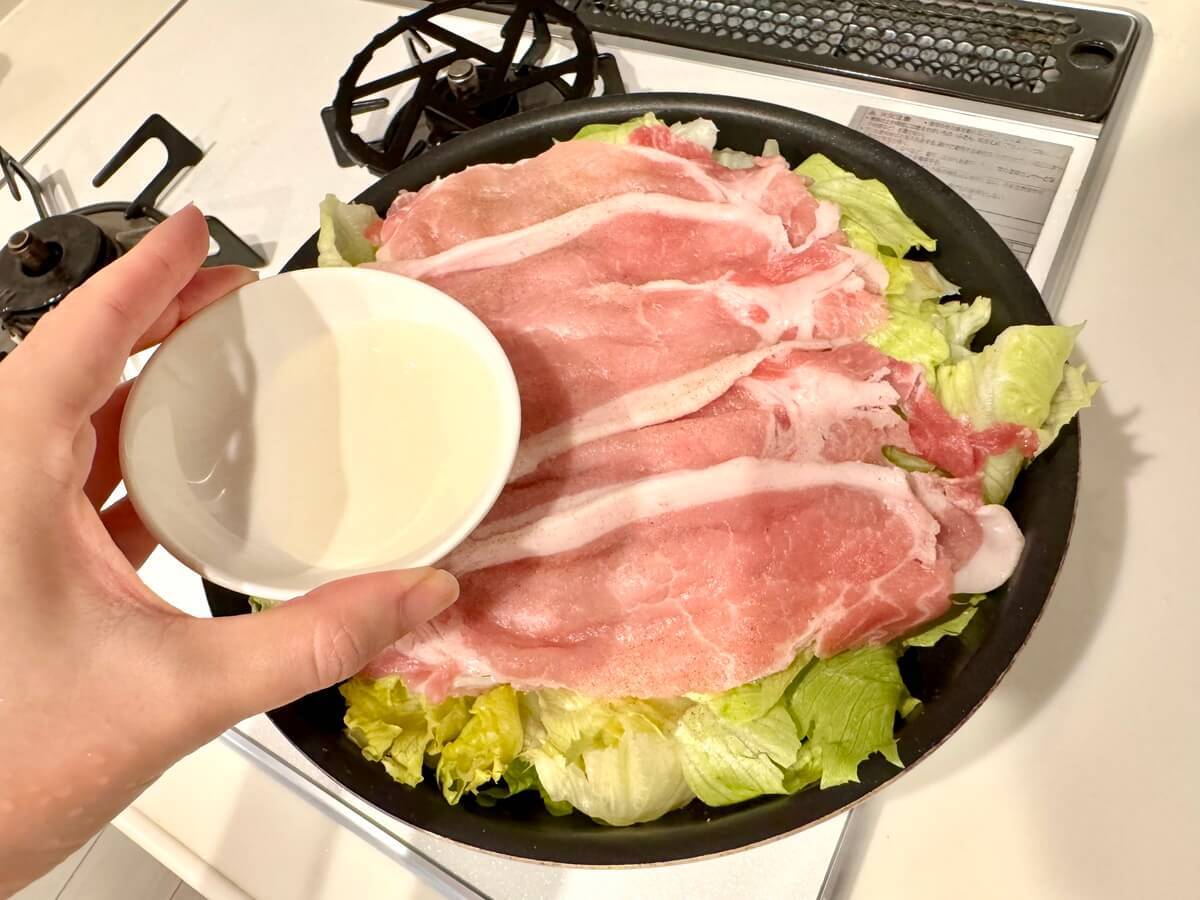 豚レタス蒸し