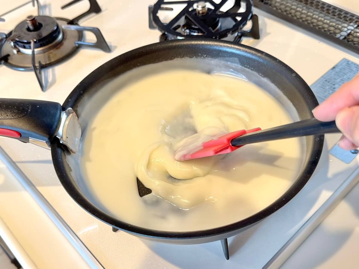 ミルクわらびもち風