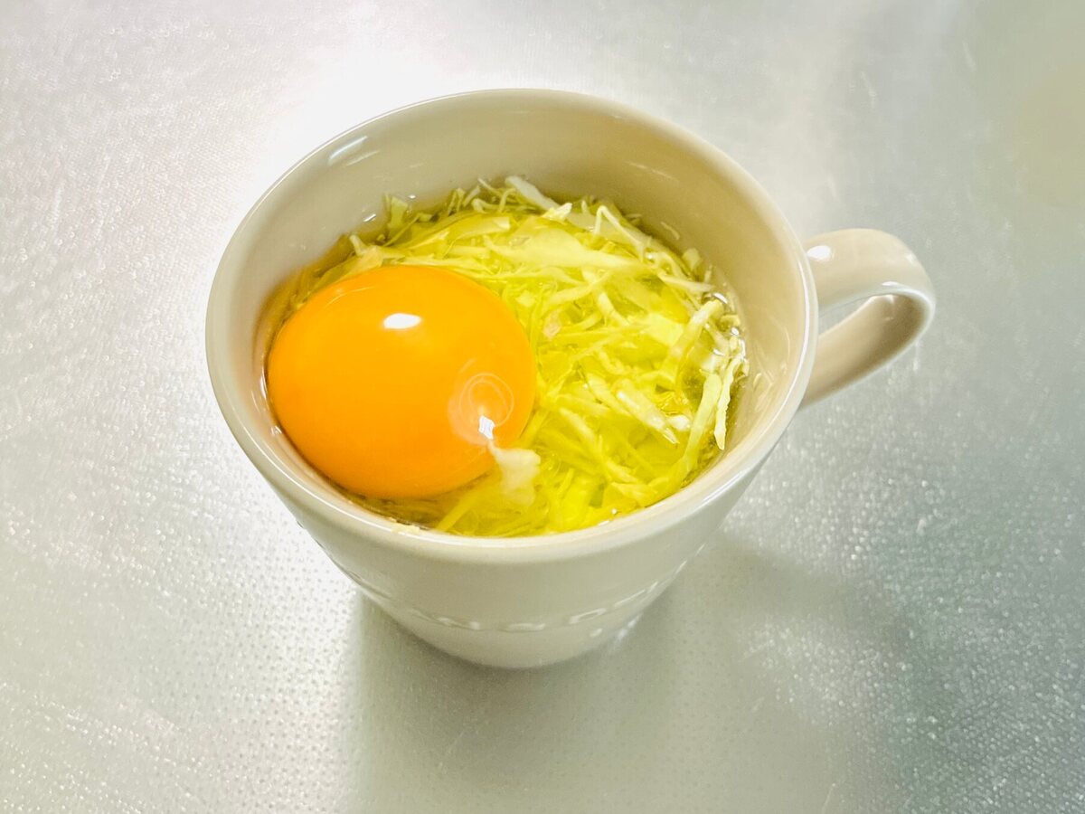 キャベツたっぷりマグカップスープ