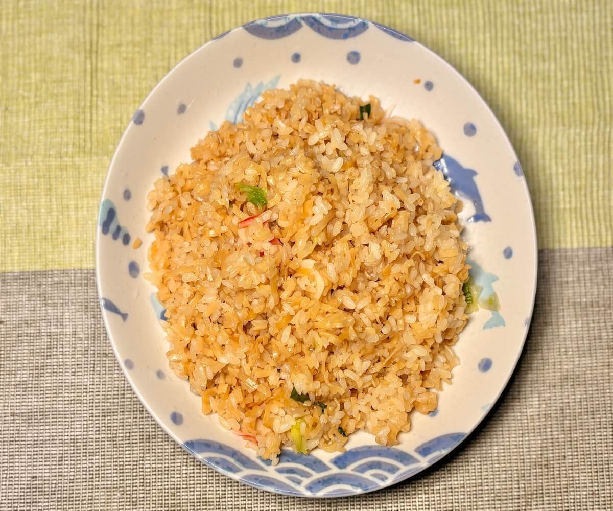 炊飯器で簡単!カップヌードルで作るシーフードピラフ