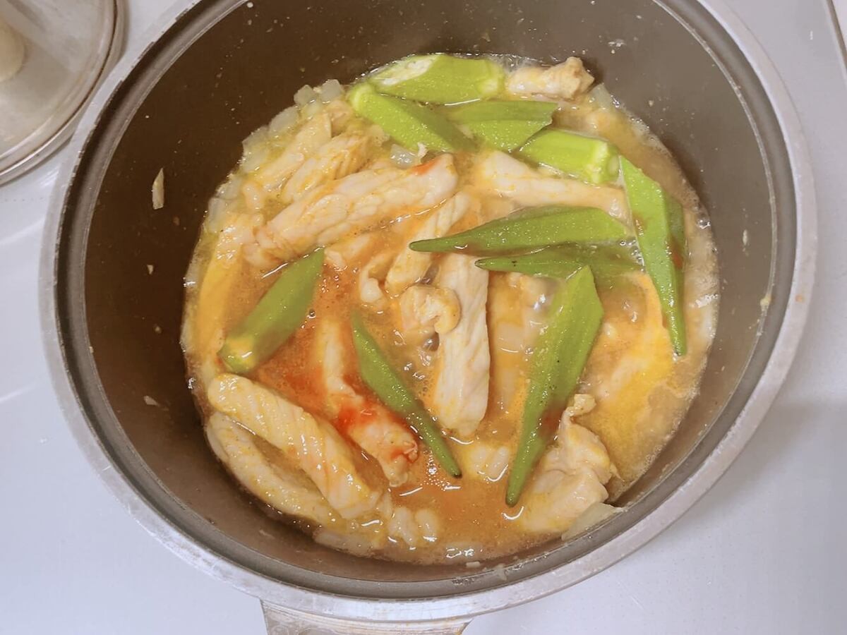 豚肉のヨーグルト煮込み