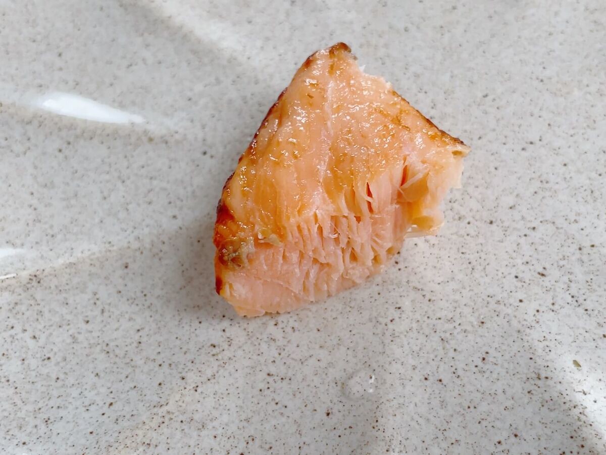 サタプラ”ひたすら試してランキング”の「鮭おにぎり」3種を実食