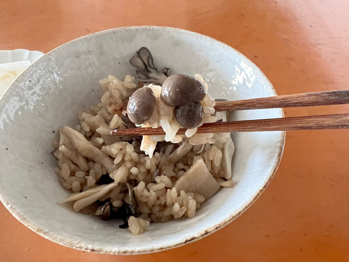 栗原はるみさん「きのこの炊き込みご飯」