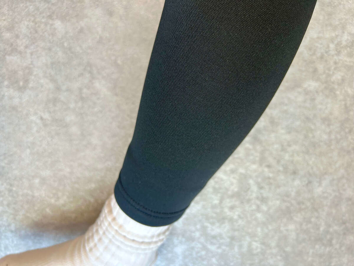 ワークマン「ウォームボア ロングタイツ」