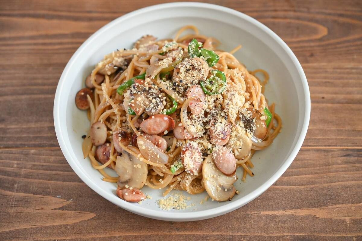 鳥羽周作さん「めんつゆナポリタン」のレシピ