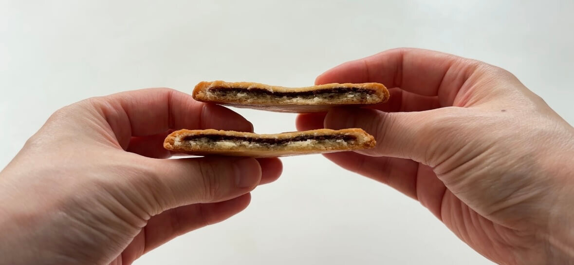 シャトレーゼおすすめ①「ハロウィンしっとり生チョコサブレ」