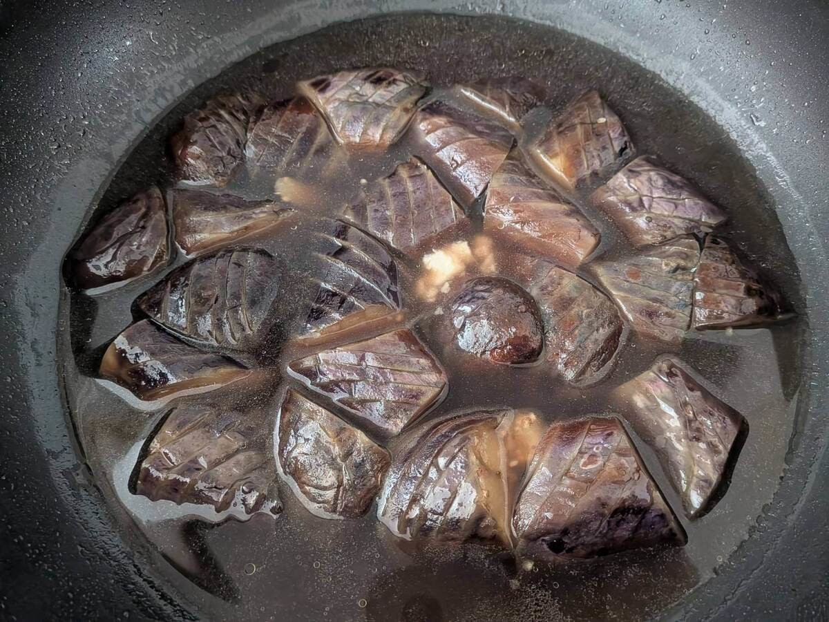 お茄子の炊いたん
