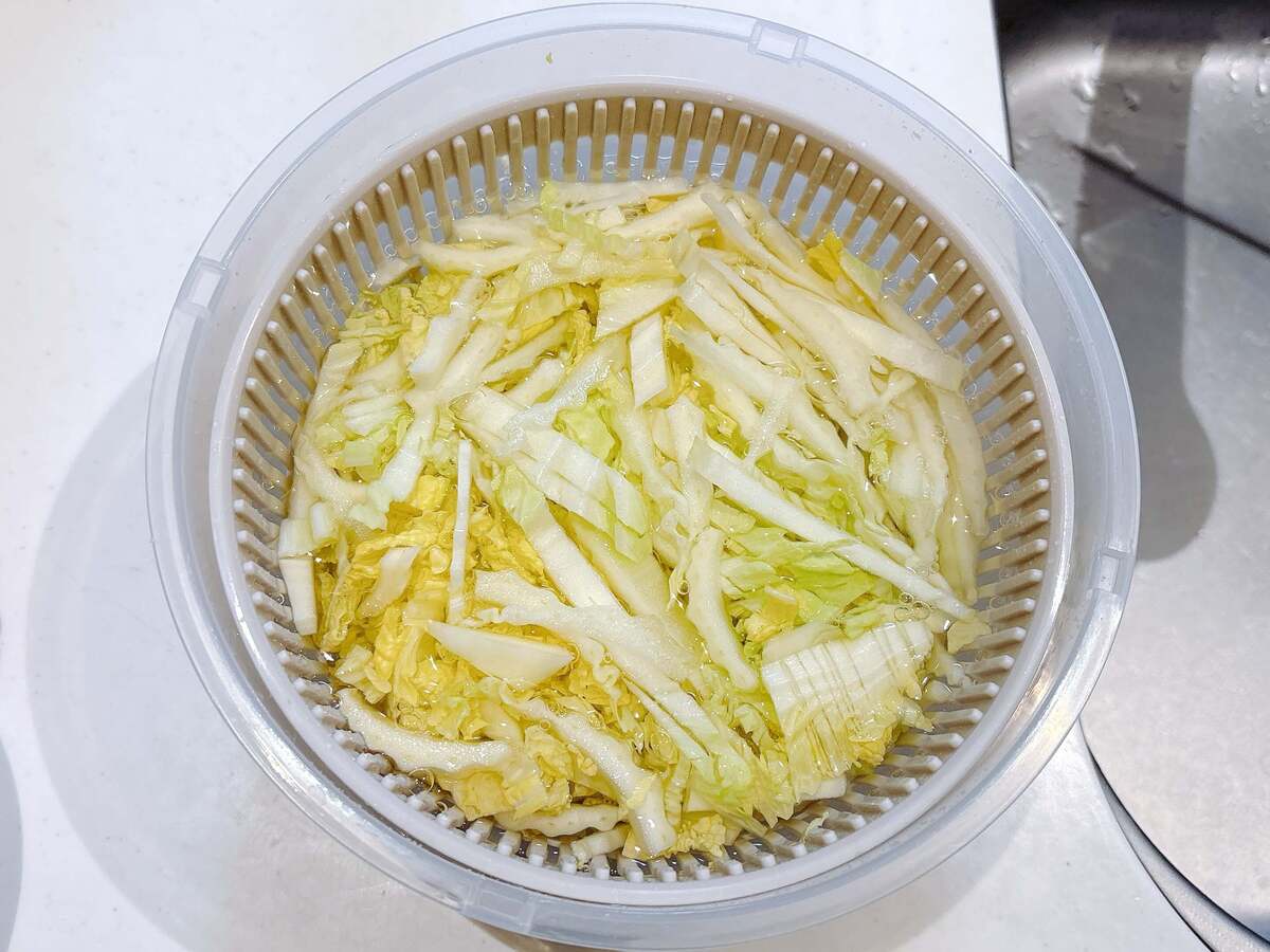 白菜と油揚げの和風サラダ