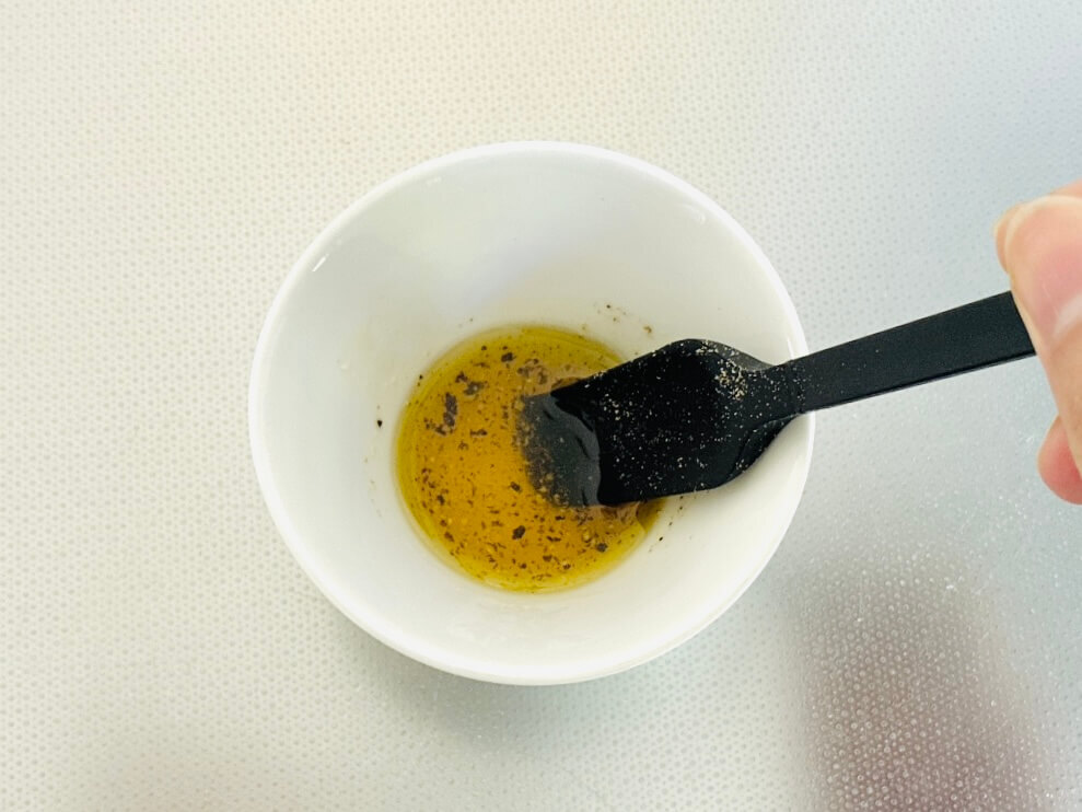キウイ・トマト・豆腐のカプレーゼ