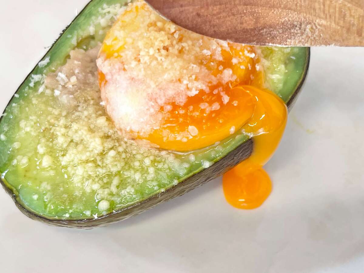 「月見アボカド」