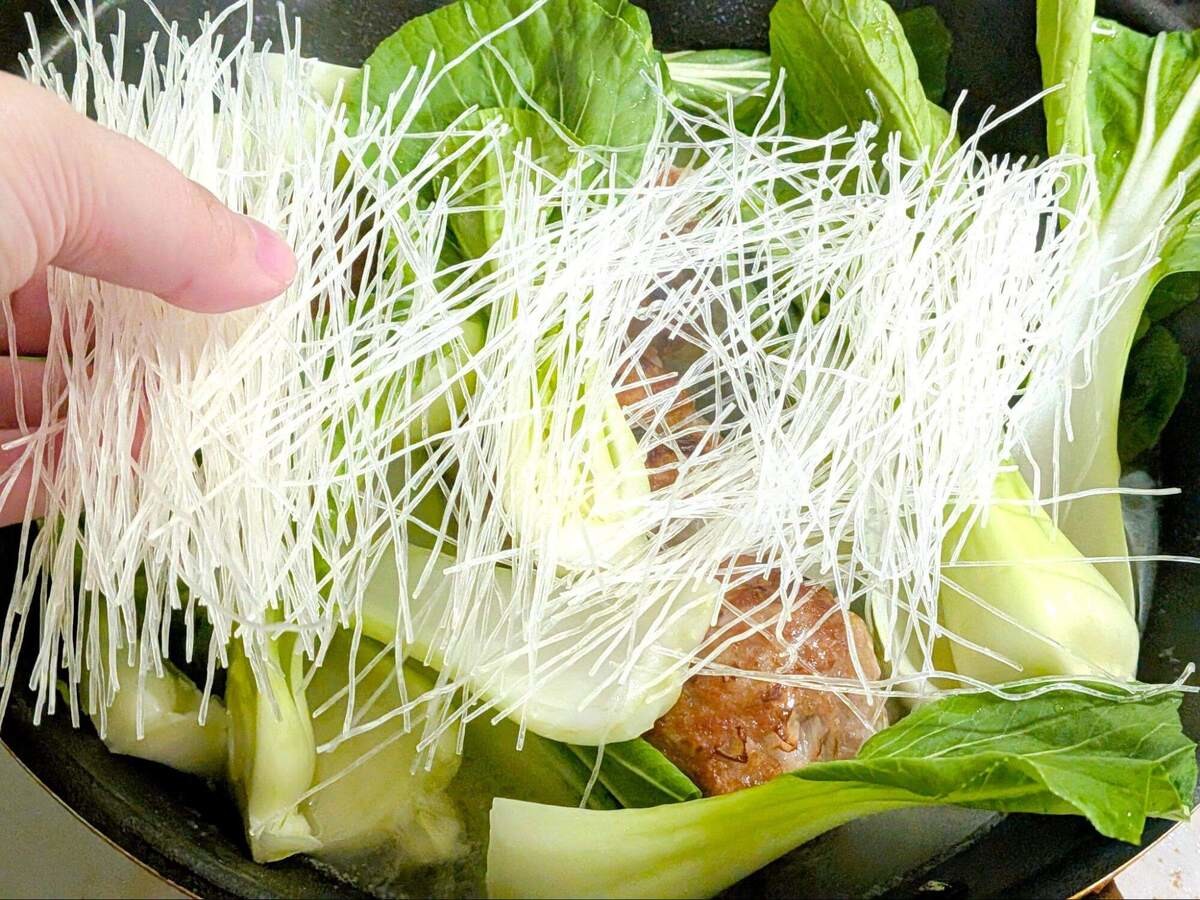 河野雅子さん「肉だんごの中国風煮物」