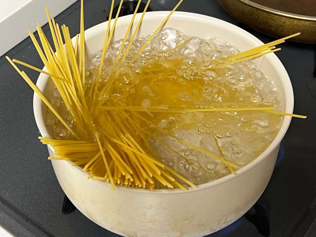 夏見奈央子さん「納豆と海苔のパスタ」