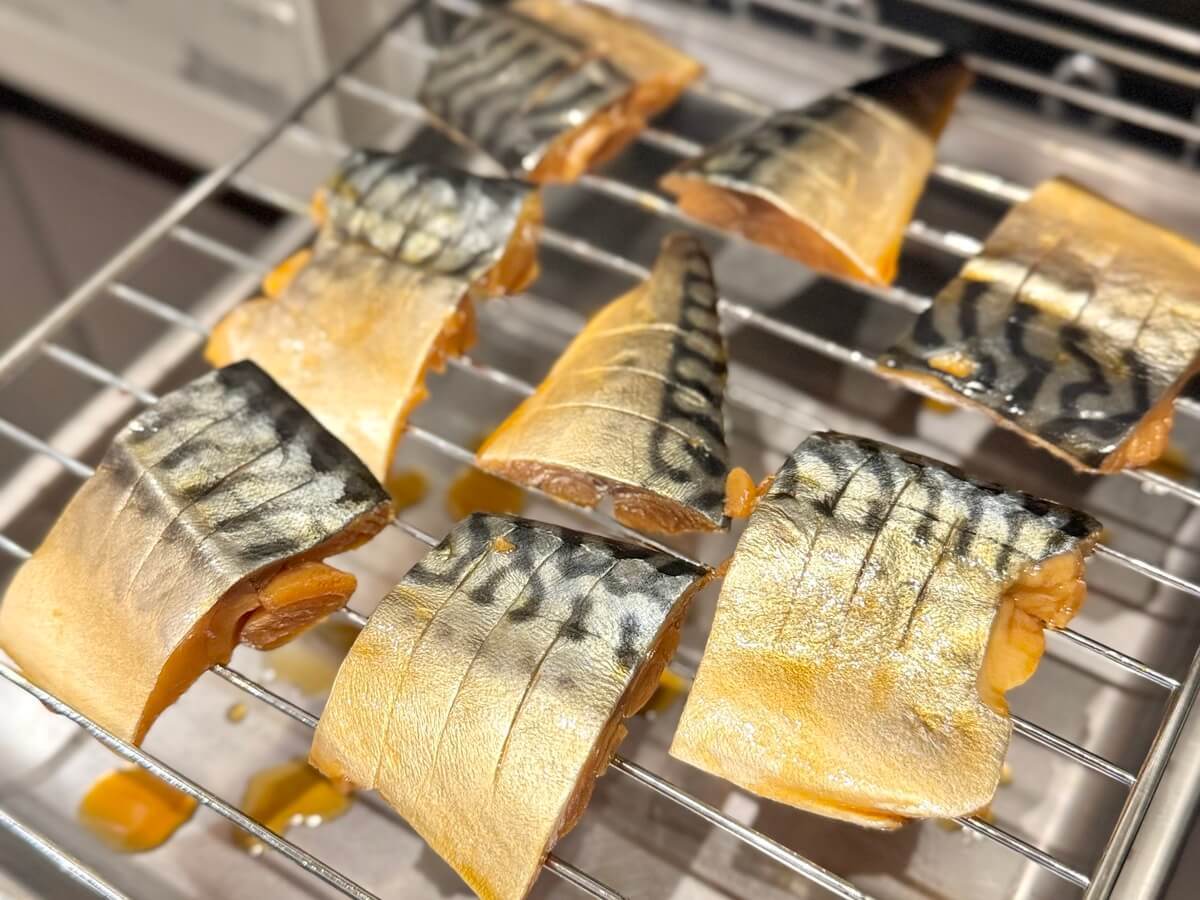 さば（三枚おろし）…2枚 みょうがの甘酢漬け（市販のもの）…適量