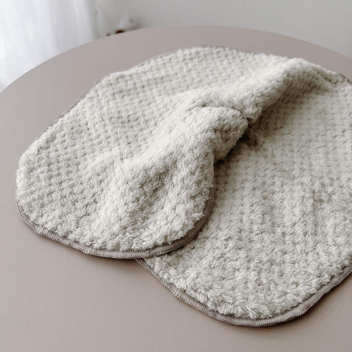 【3COINS】暖房つけても「足元冷える…」ならコレ買って！2選