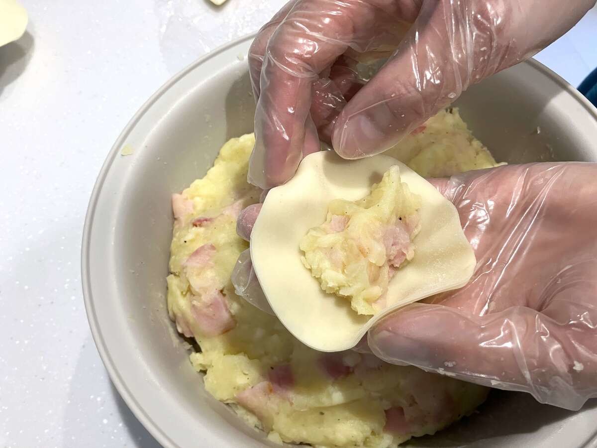 丸大食品「ベーコンポテトパイ」