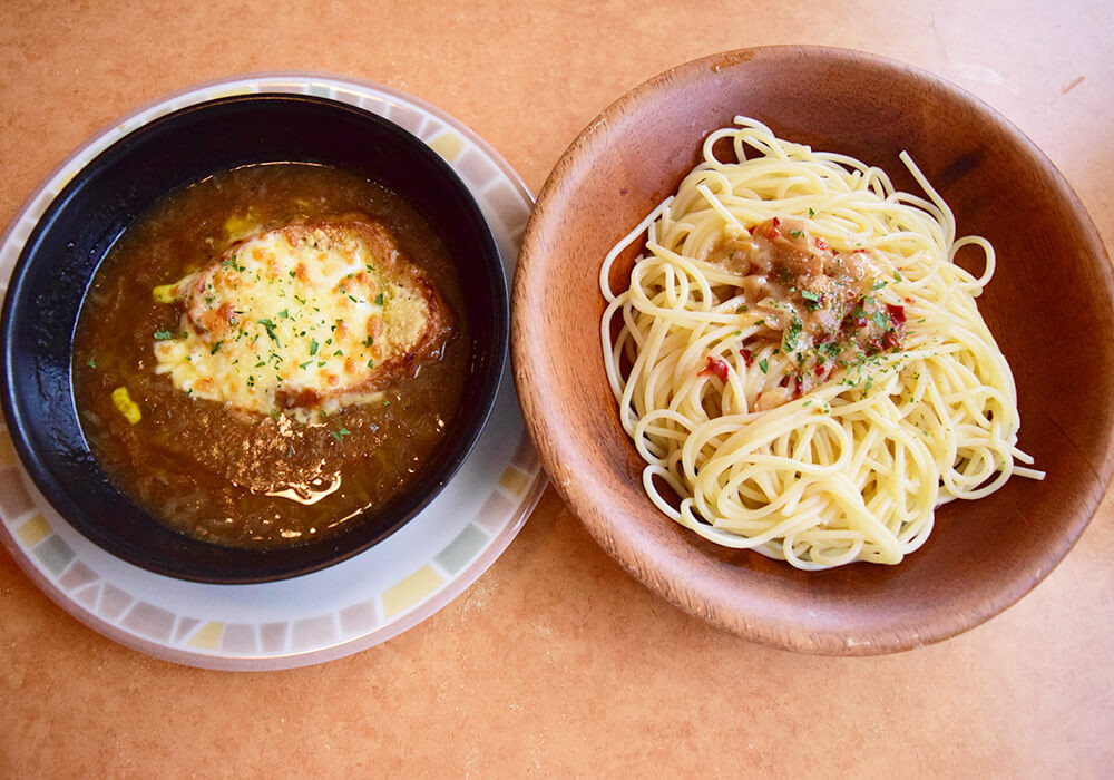 「玉ねぎのズッパ」「田舎風ミネストローネ」