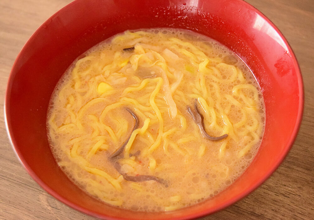 コスモス薬局専売品「キンレイ ちょこっと野菜味噌ラーメン」