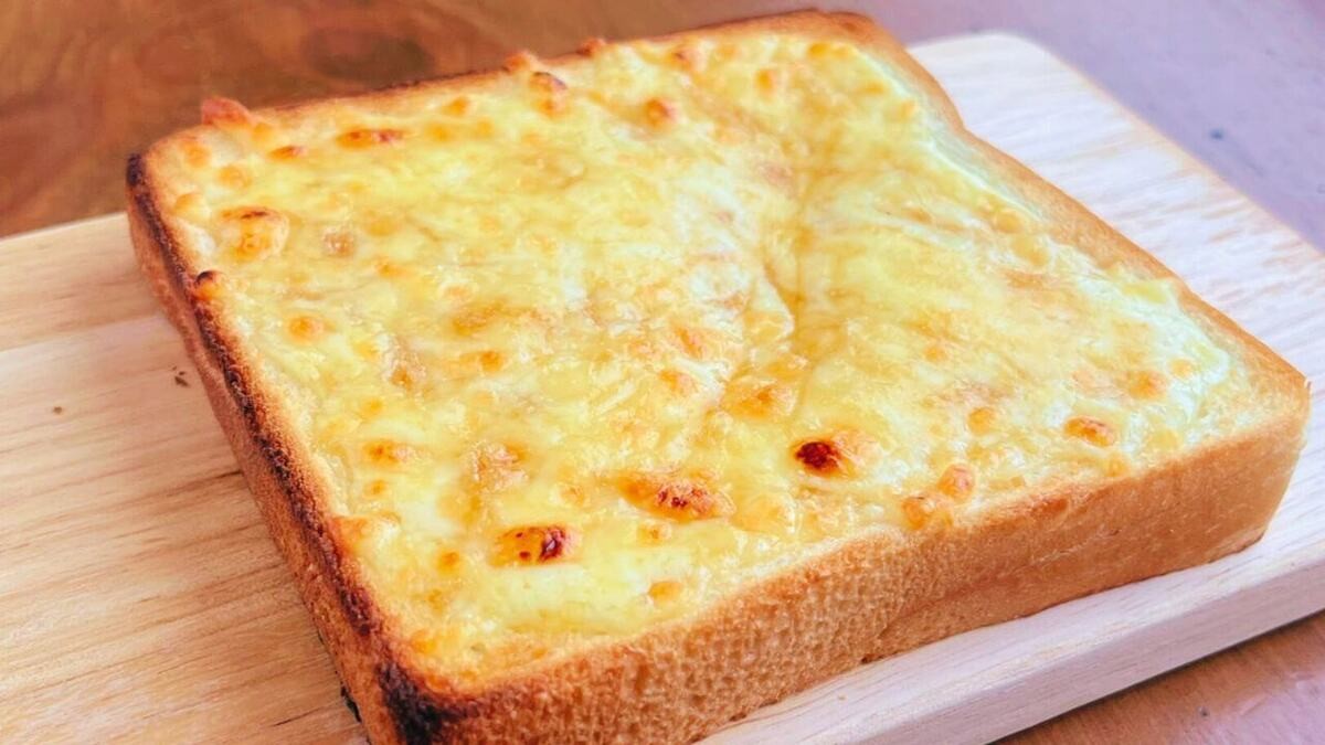 チーズトースト