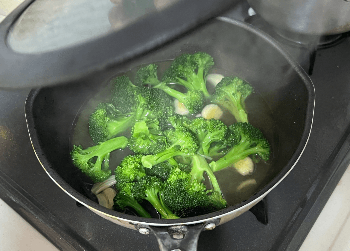 じゅわじゅわブロッコリー