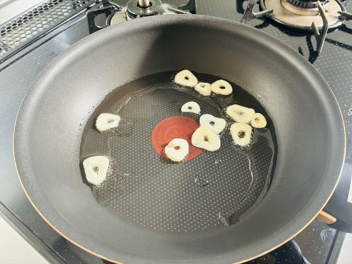 豆腐のコロコロガーリックステーキ