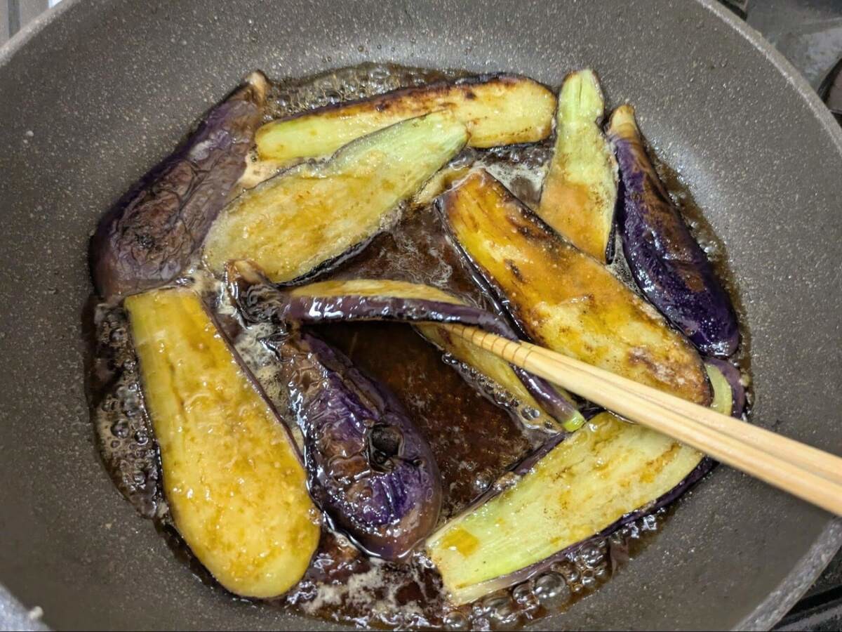 ナスの蒲焼き丼