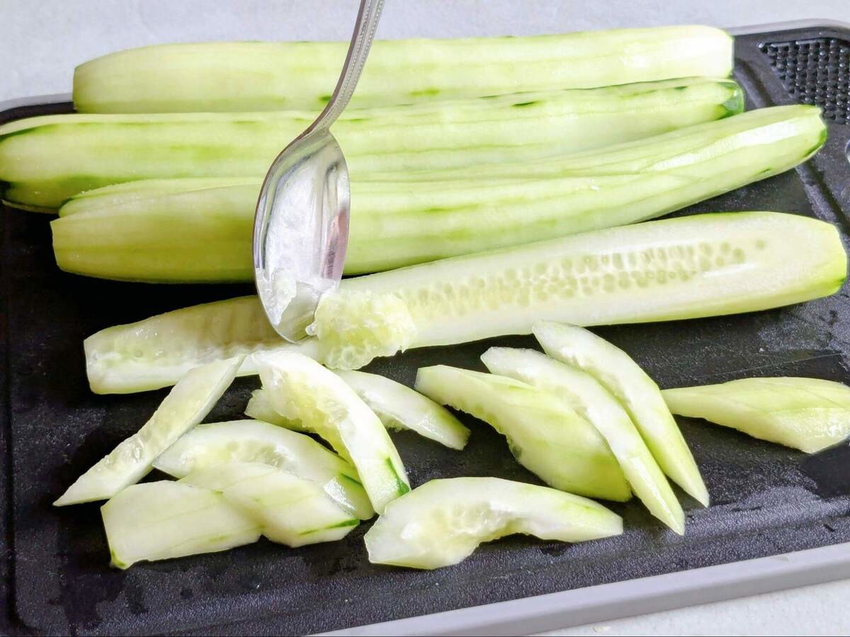 栗原はるみさん「きゅうりと鶏肉の炒めもの」