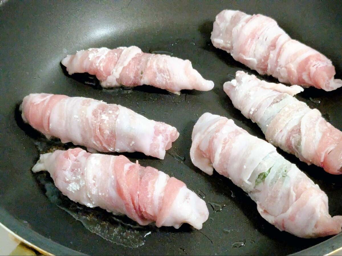 UMAMITable /女将のおうちご飯さん「みょうがの豚巻き」