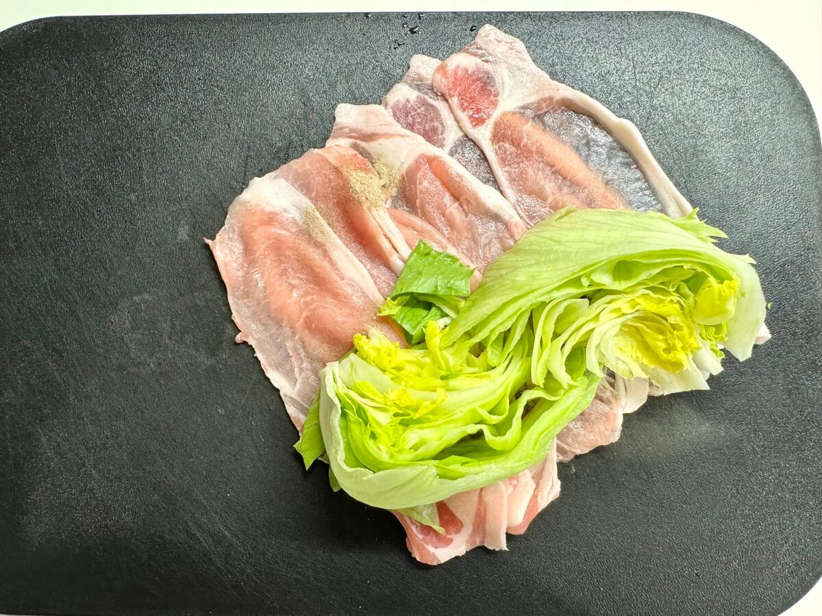 ミツカン公式レシピ「レタスのレンチン豚肉巻き やみつきだれ」