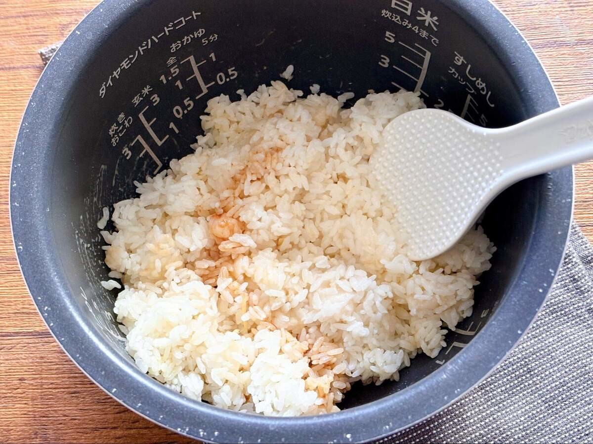 AJINOMOTO公式「エビシューマイのしょうがバター飯」のレシピ