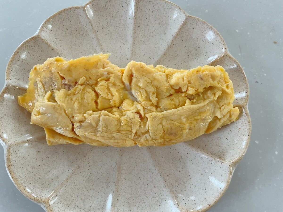 梅干し入り出汁巻き卵