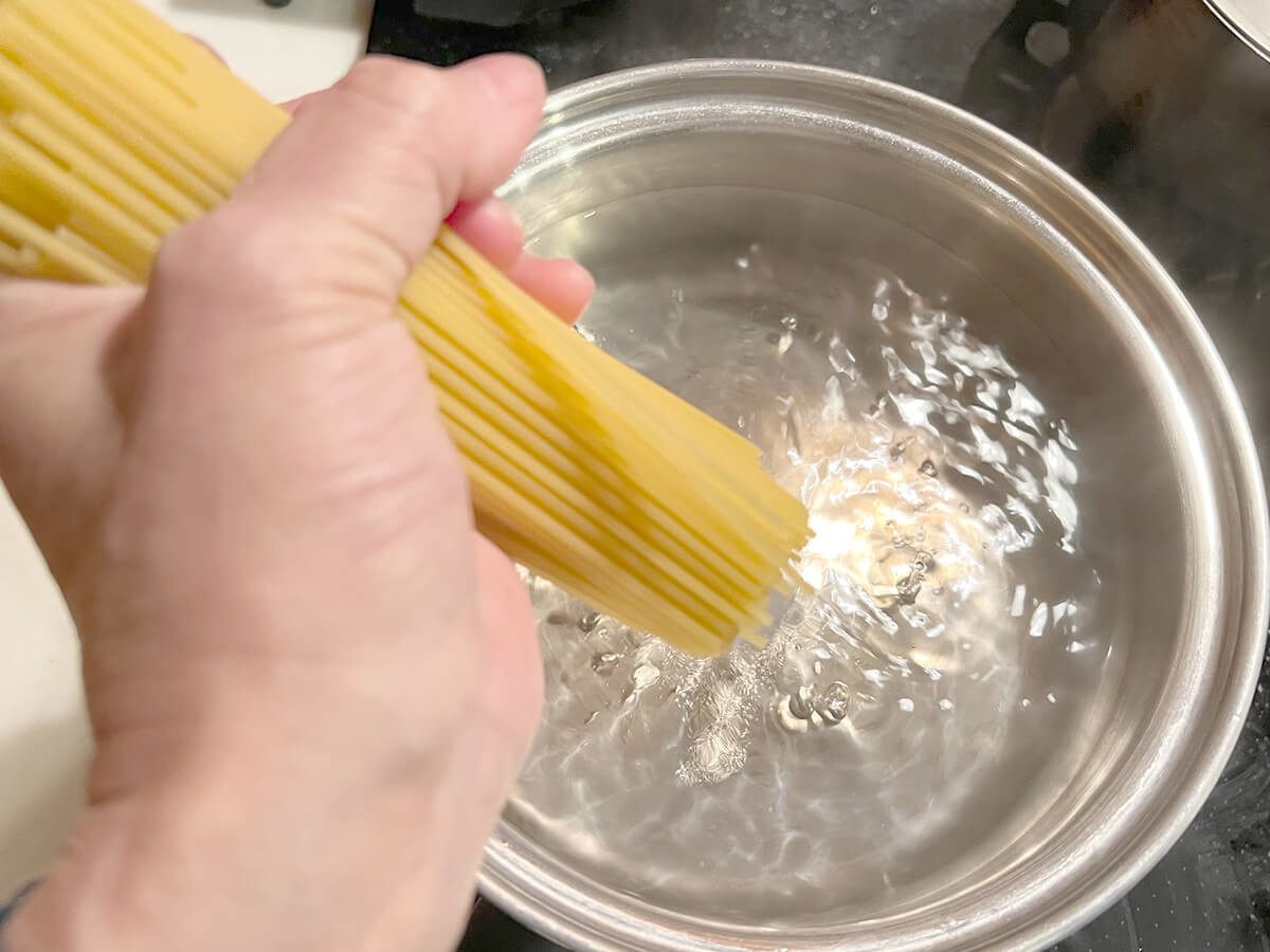 魚肉ソーセージナポリタン