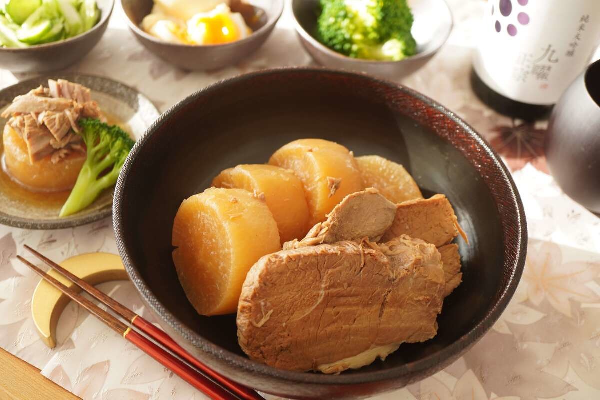 栗原はるみさん「大根と豚肉のべっこう煮」