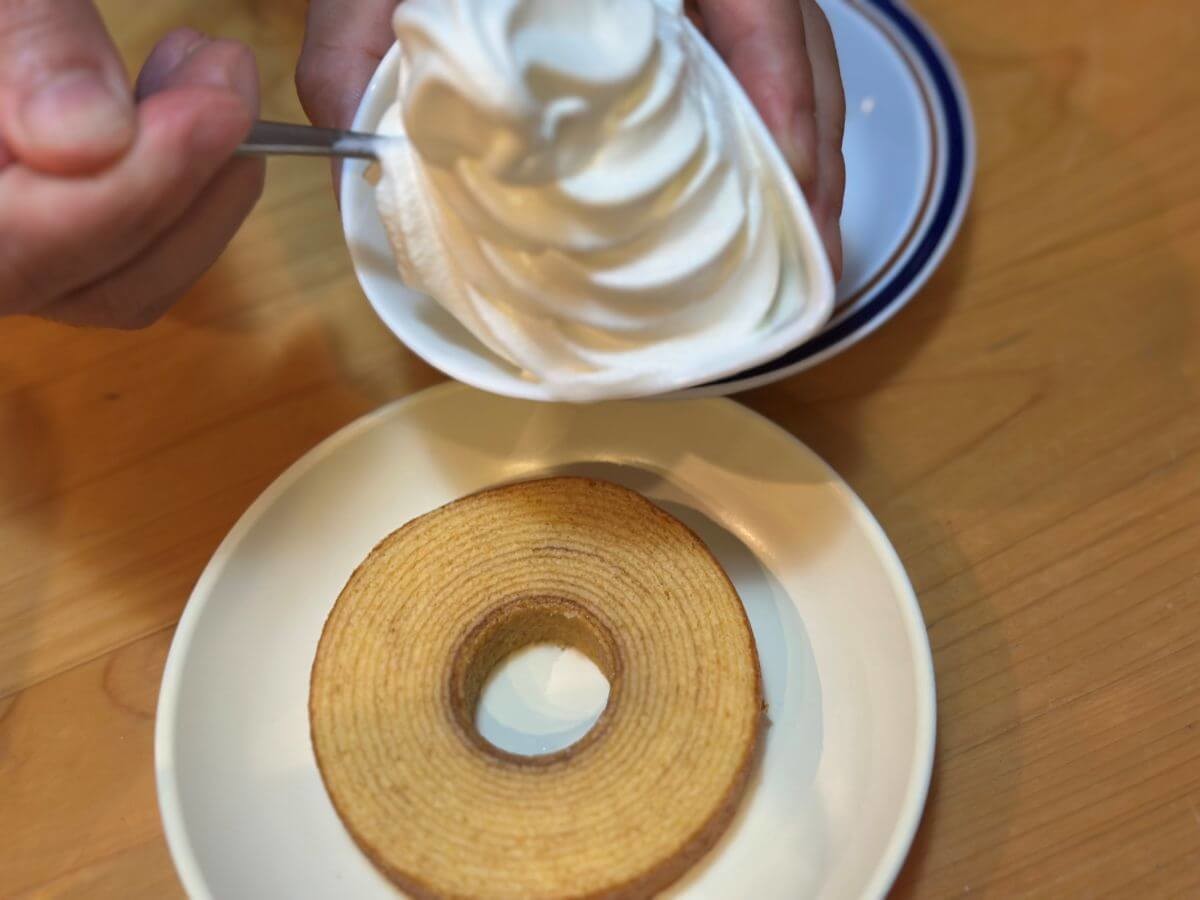 コメダの物販メニュー「コーヒーに合うバウム」