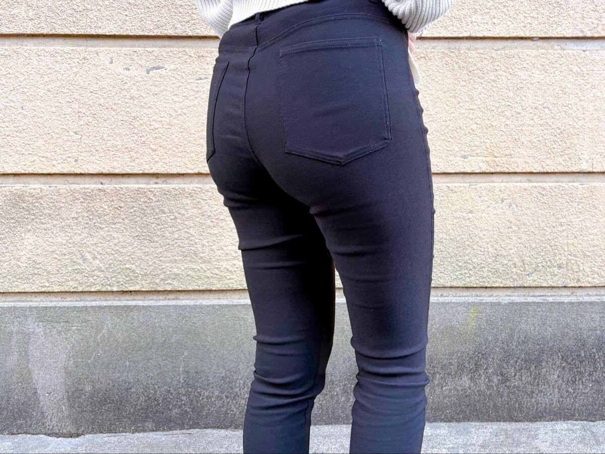 SLARINO（スラリノ）レギンスパンツ