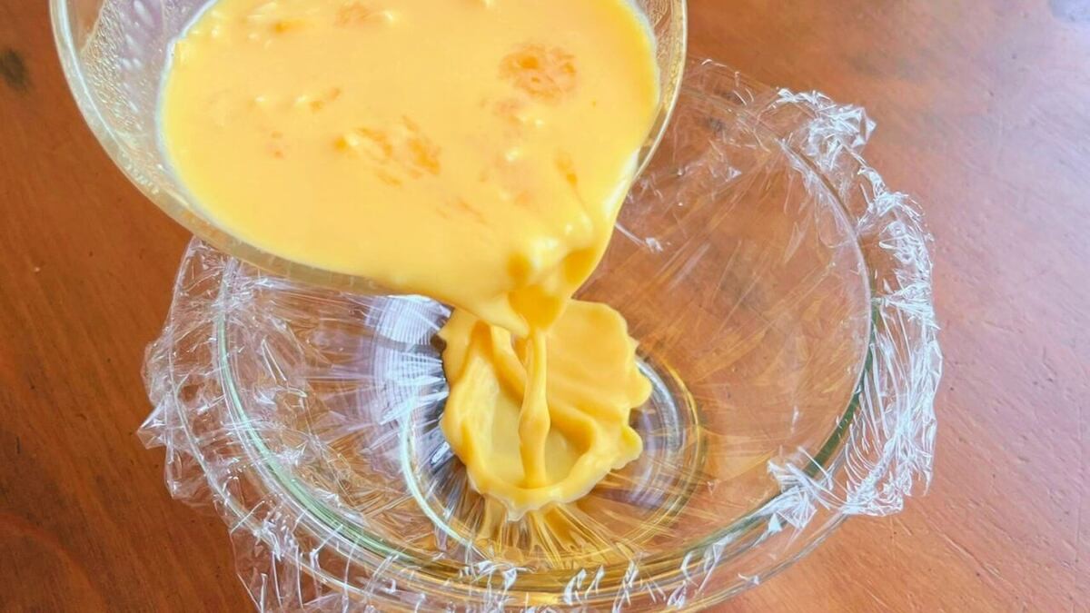 「爆速チーズオムレツ」のレシピ