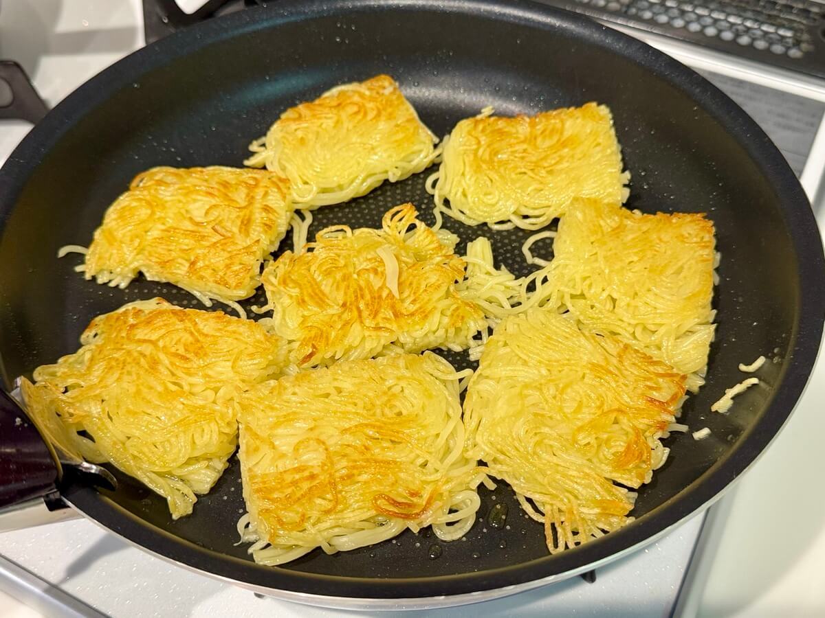タサン志麻さん「海鮮トマト焼きそば」