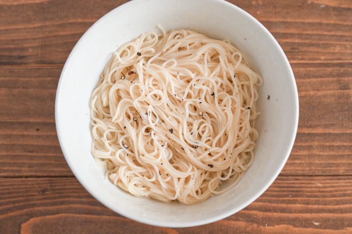 セブンプレミアム「やみつきのうま塩だれ素麺」のレシピ