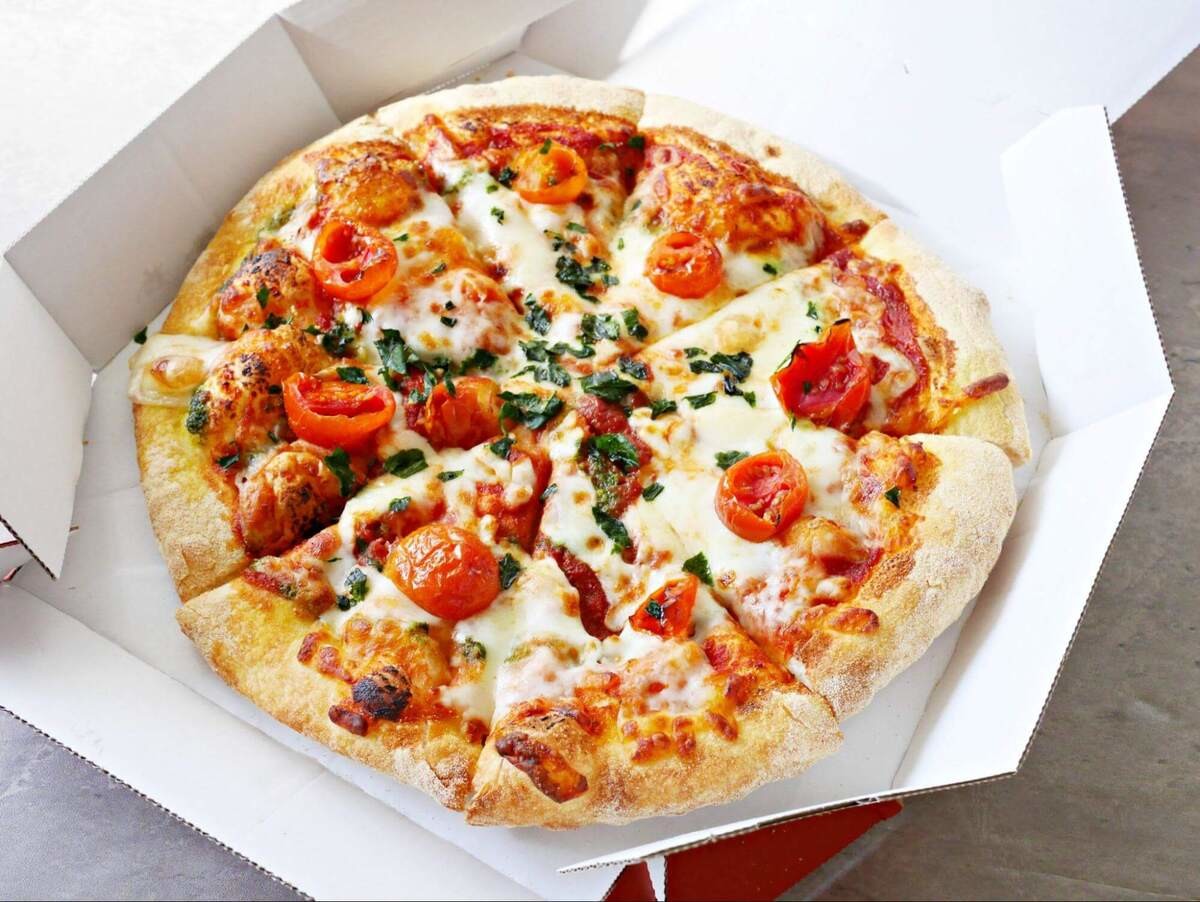 知らないと怖い！余ったピザで食中毒に？