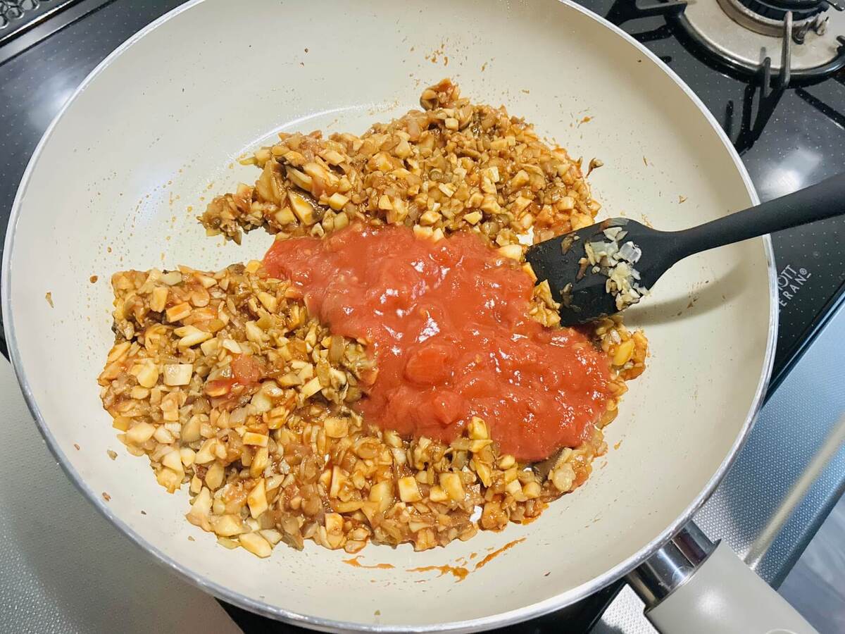 パパイズムさん「きのこで作るミートじゃないソース」