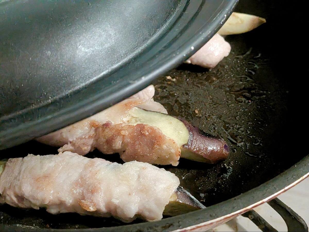 韓国風とろなすの辛旨肉巻き