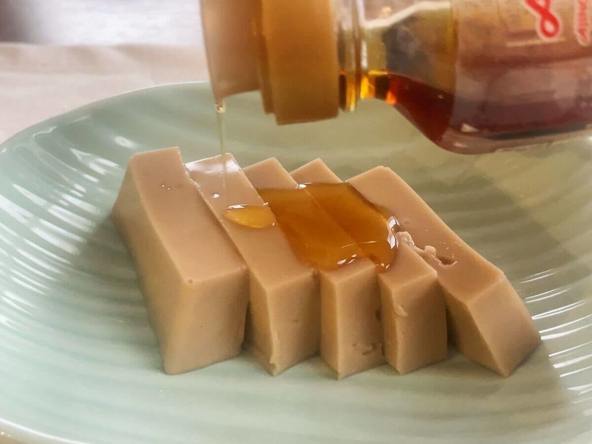 「胡麻豆腐にごま油で“ジェネリック生レバ”」のレシピ