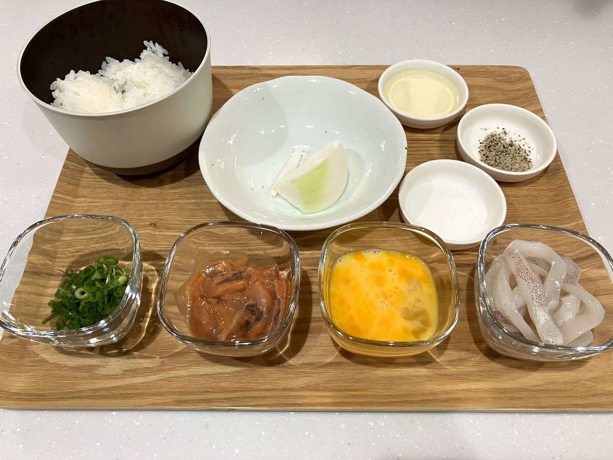リュウジさん「いかの塩辛焼き飯」のレシピ