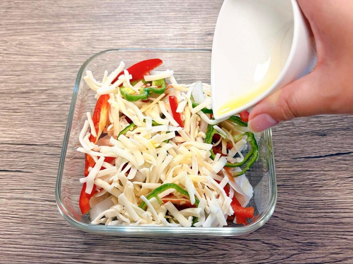 味の素冷凍食品「ギョーザのピザ風」のレシピ