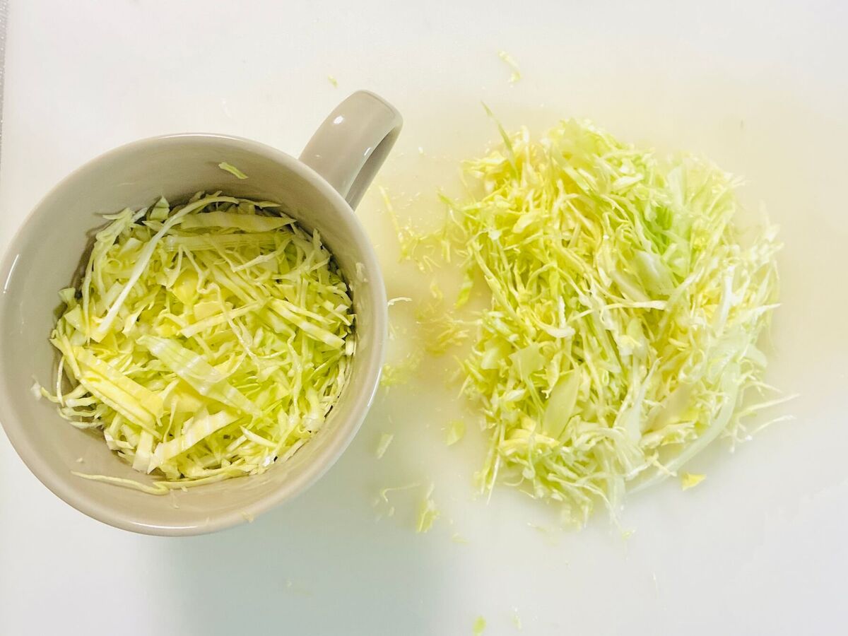 キャベツたっぷりマグカップスープ