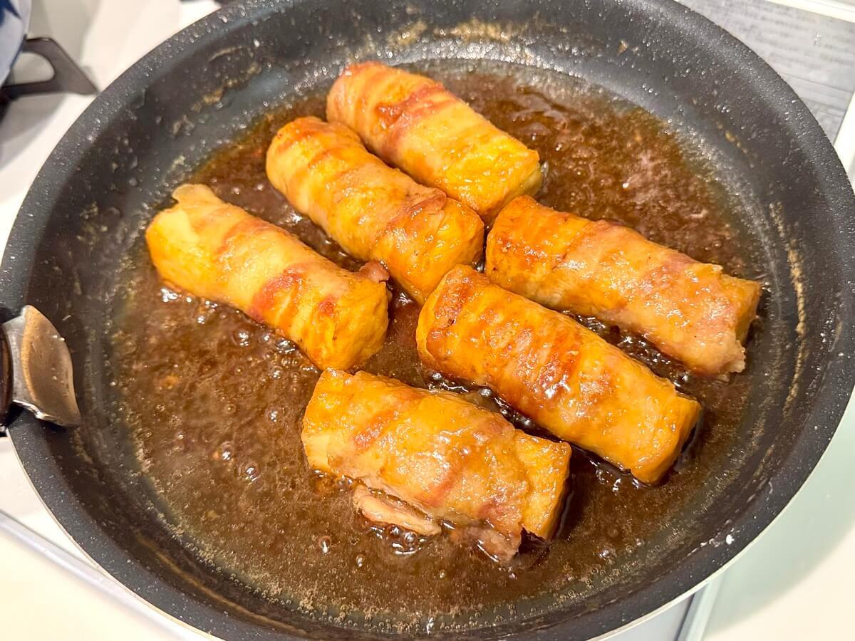 まるみキッチンさん「厚揚げと豚バラの角煮風うま煮」