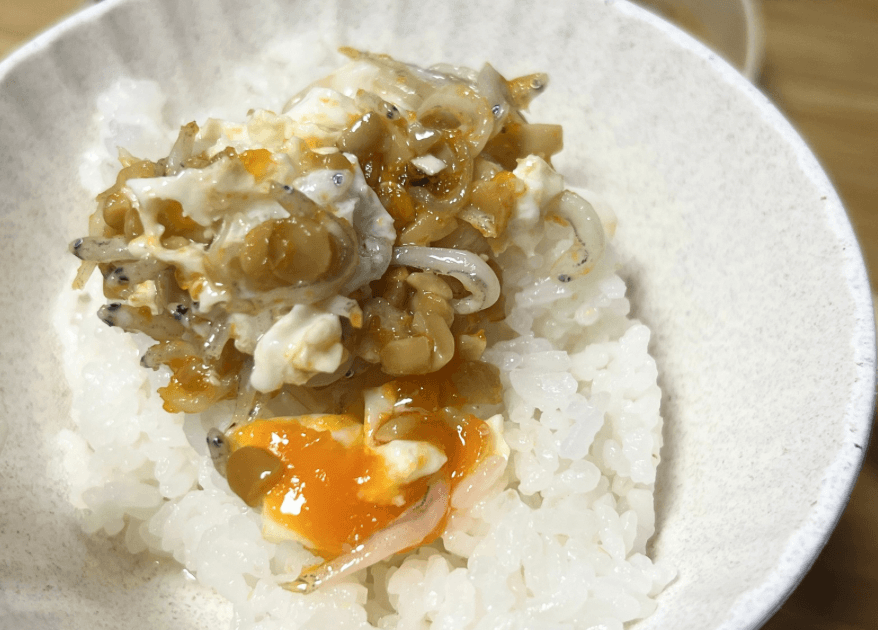 しらすと納豆のアヒージョ