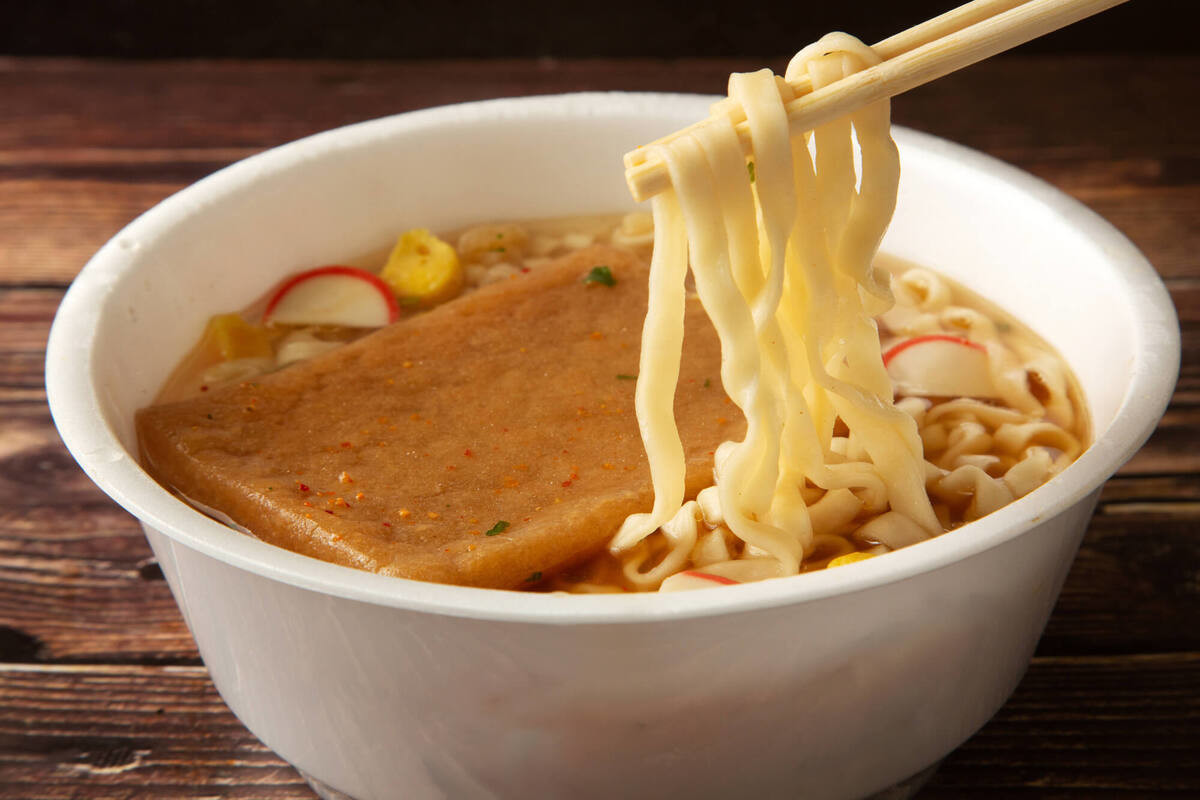 カップ麺に、これを入れて食べちゃダメ！