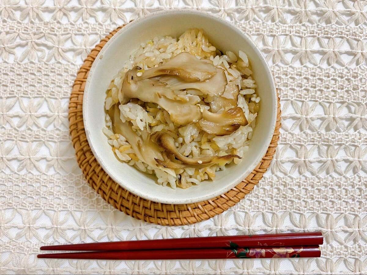 ユキグニファクトリー「まいたけのネギ塩炊き込みご飯」