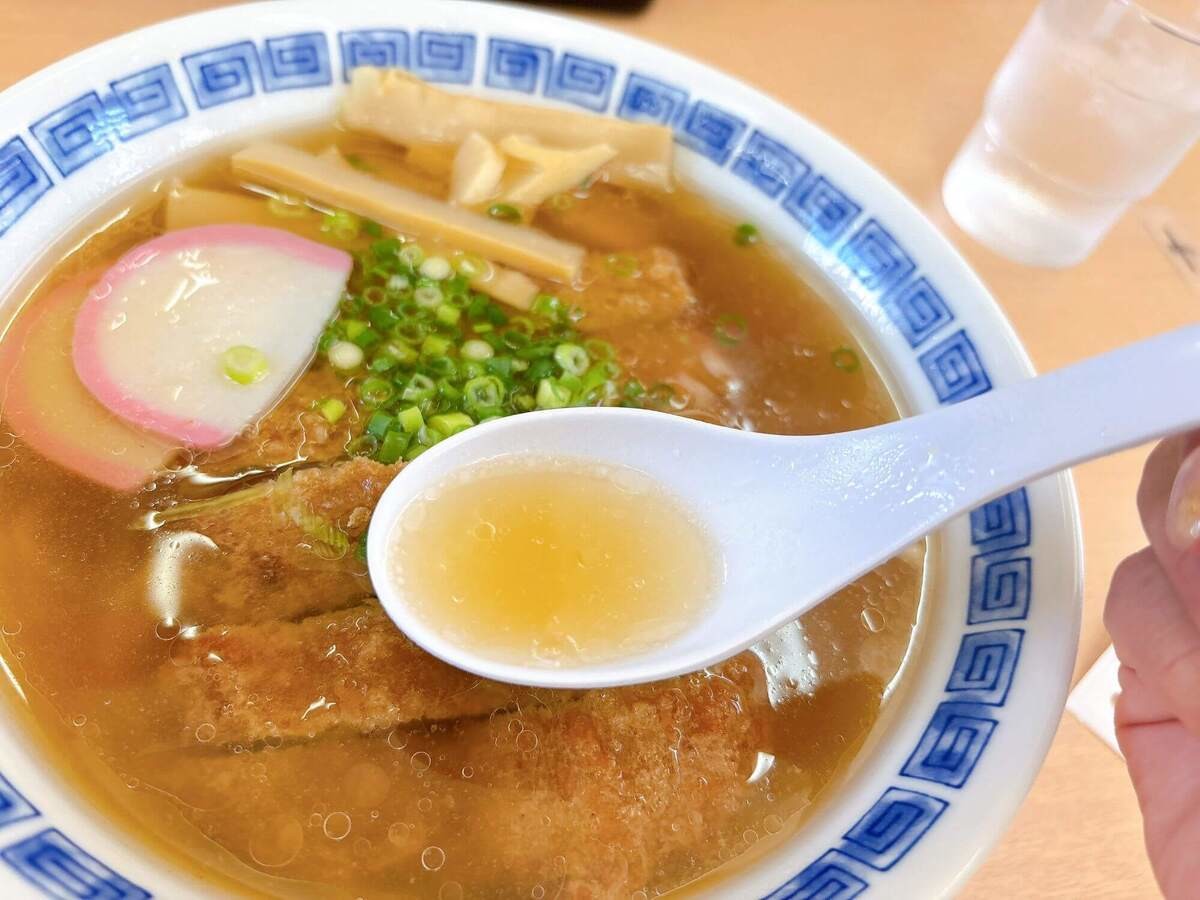 老舗ラーメン店「山金」