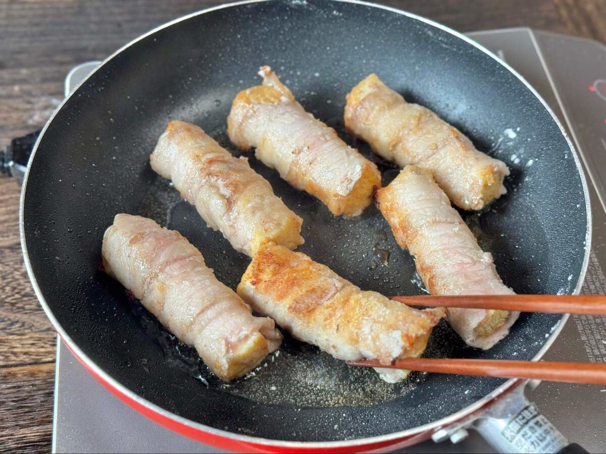 まるみキッチンさん「厚揚げの豚バラ巻き」のレシピ